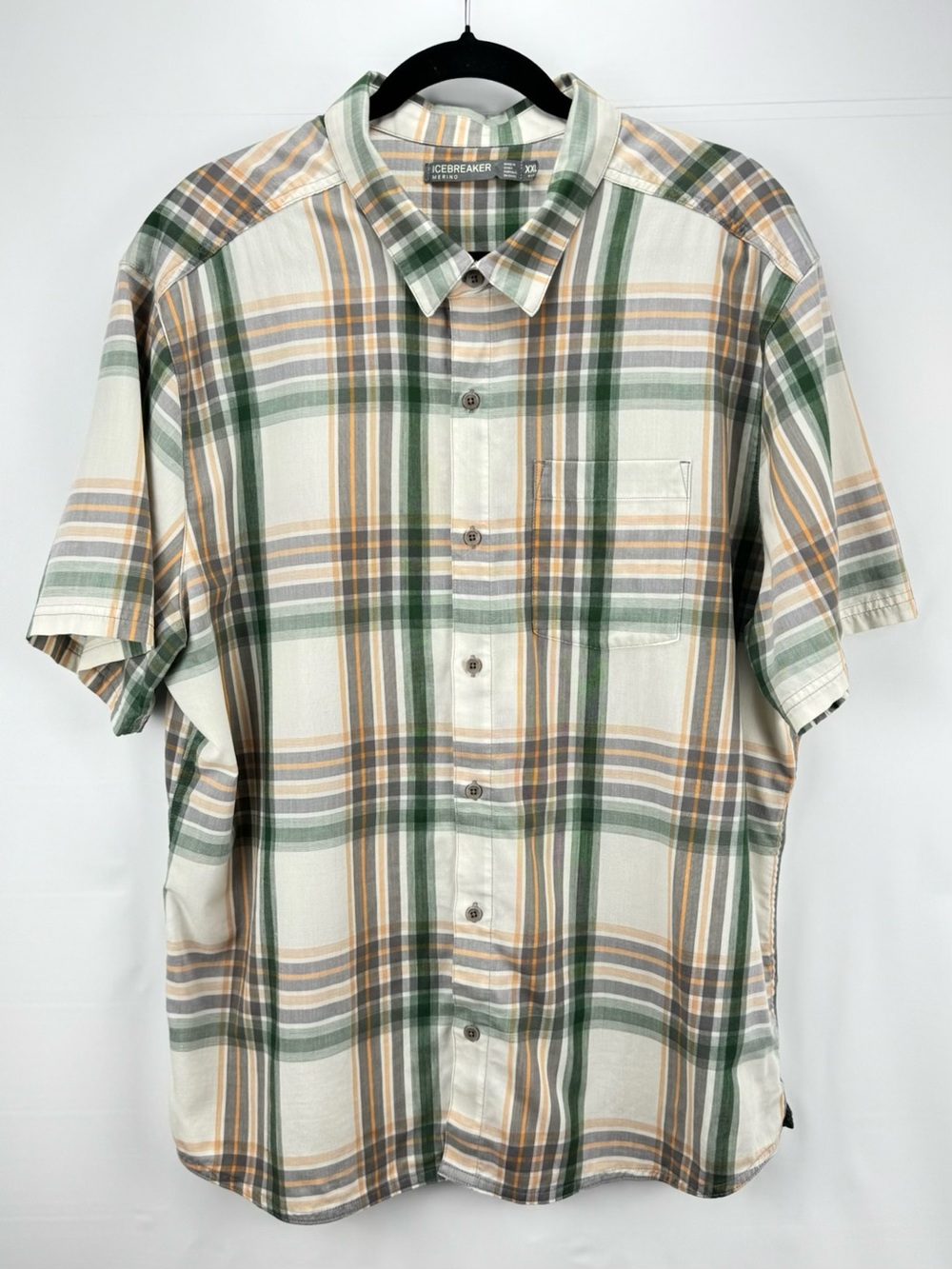 Icebreaker Men’s Short-Sleeve Plaid Button-Up Shirt in Green and Cream